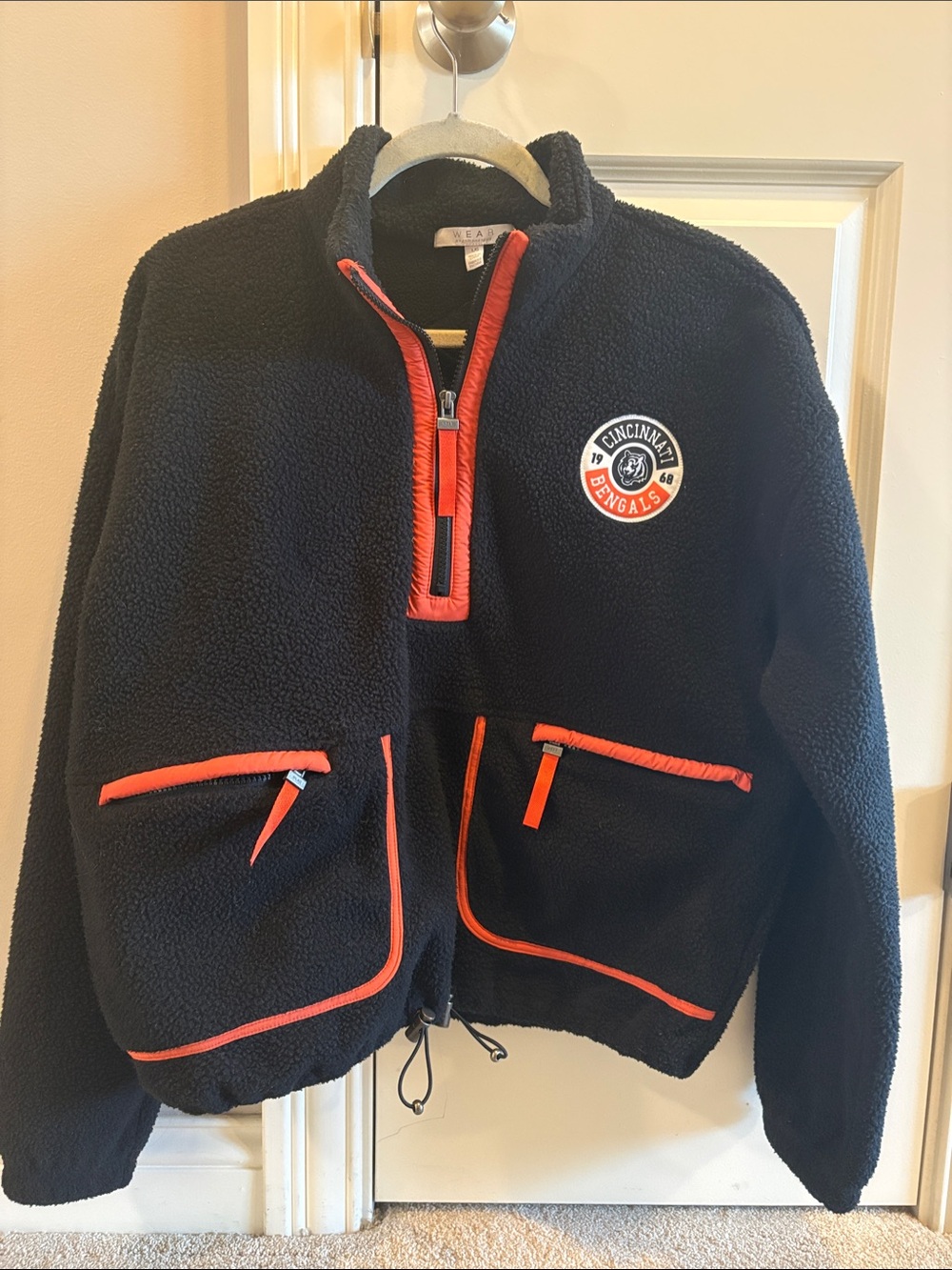 Cincinnati Bengals Black Sherpa Fleece Pullover with Orange Trim
